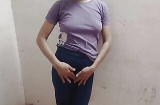 School girl ka uniform nhi rahen par madan ko chod diya