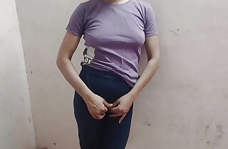 School girl ka uniform nhi rahen par madan ko chod diya