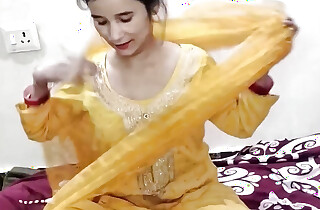 Bhabhi ko safai karte karte hi chod diya