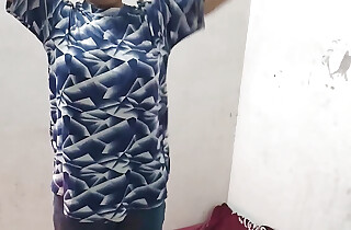 Muslim girl ko school me jakar pel diya