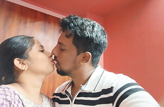 DESI COUPLES EXTREME ROMANCE Seduced HIM TO CUM INSIDE HER Twat
