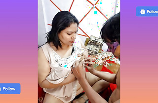 Desi Indian Bhabhi with lover at Night p1