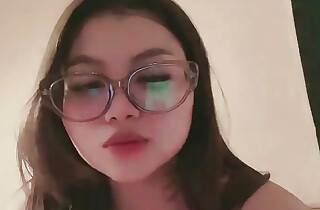 Getting drive a horse away during live streaming until the end of masturbating with a dildo