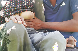 Open-air fuck Village girl Bahar Gai bhabhi ko devar ne choda