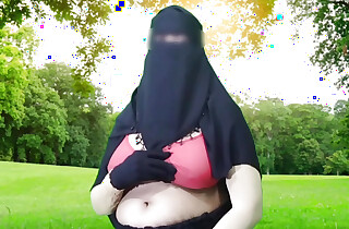 Muslim housewife wearing hijab blowjob - Bangla housewife