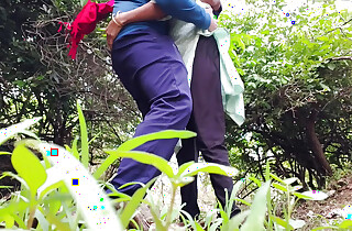 Indian young Bhabhi went to the jungle in the morning and called their way boyfriend, Bhabhi got their way bore fucked - bhabhi sex hindi..