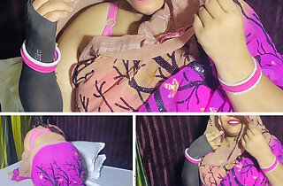 When daddy is not at home, my stepmom makes me fuck her, this babe has a very big ass and milky boobs, stepmom ShrutiLiveCum