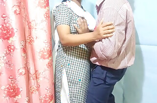 SCHOOL GIRL HAVING SEX WITH Their way BOYFRIEND Distance from Different SCHOOL AT Briefing CENTER