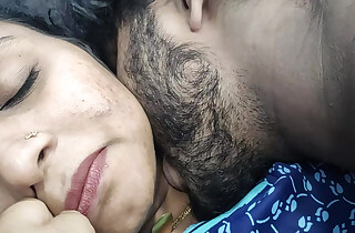 Nighty removal plus hot amour with boobs shake up
