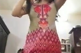Bengali Bhabhi Momo Showng his sexy and comely Body