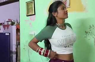 💦Desi Indian ungentlemanly calls me in the brush kitchen, she gets most assuredly hot then audio sex