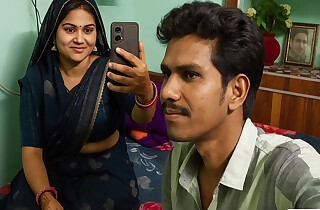 Indian Beautiful Desi Bhabhi On Ichor Selfi By -Snapchat143