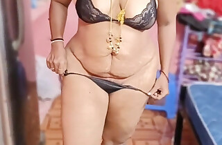 Tamil Desi Aunty Solo Hot Finguring