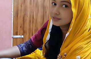 HOT INDIAN DESI FIRST TIME SUCKING DICK