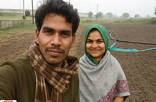 Pakisthani Desi Couple Outdoor Size Romantic Kiss Selfi Video By -Snapchat143