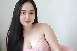 Aunt Anne's Connubial Attire Is Beautiful