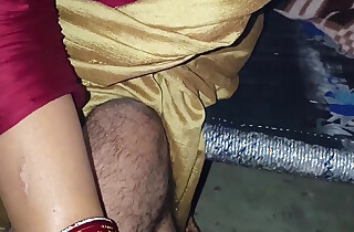 Hand jab by desi nigeboor waife