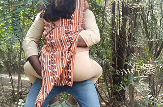 College student outdoor fucking