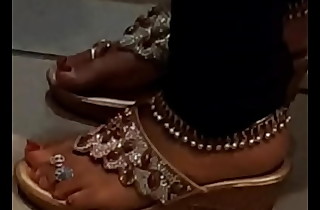 Anklet Feet Girl Aunty Sex - Anklet-feet porn movies in Indian-Porn.Pro