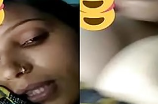 Desi village bhabhi showing boobs on video call live nipple show