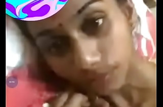 Bonny south Indian Down in the mouth Tamil Girl Showing Pussy