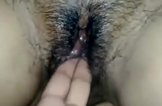 Fingering a Young Girl&rsquo_s wet Pussy