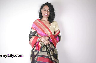 Desi Tamil Bhabhi Lily Kay Mast Breast Aur Moti Gaand Kay Mazay
