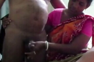 Indian Aunty round a Saree Convulsive Learn be proper of