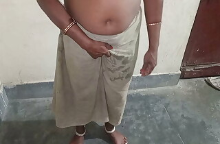 Sexy bhabhi pani pani horhi ao dekho