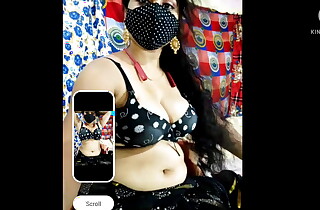 Desi bhabhi webcam glaze chatting with her boyfriend