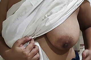 Indian mallu explicit playing with her boobs