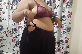 horny big boobs Indian bhabhi procurement ready be worthwhile for her sex night part 2