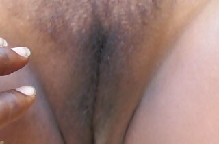 Tamil Hot Aunty Pussy Close-Up Deep Inside