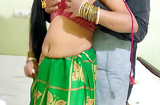 Desi hot wife enjoyed surrounding brinjal increased by black cock xxx SEXYCOUPLEINDIA xxx