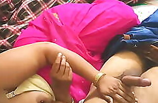 Maa ne Sex ki Lat Laga Di  Agile Hindi Video XXX Big Boobs Mom