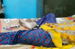 bobby bhabhi ki jabardast chudai video, Indian hot girl was fucked by her brother-in-law