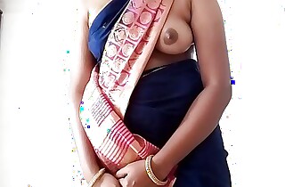 Tamil wife Swetha blouse here saree show
