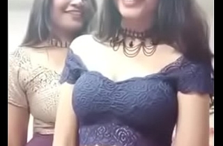 Desi girl awesome boobs