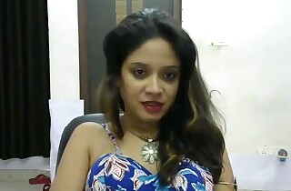 Exclusive- Sexy Indian Hefty Webcam Model Live Nude Show With Face