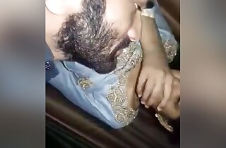 Today Exclusive- Desi Couple Romance And Boob Engulfing