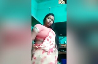 Today Exclusive- Desi Bhabhi Showing Her Big Ass And Pussy Part 2