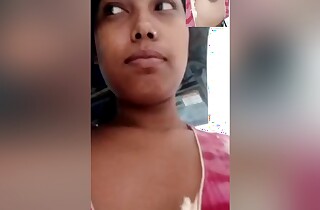 Whatsapp Video Tempt Way Boobs And Cookie