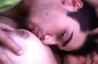 Indian amateur newly married leaked MMS