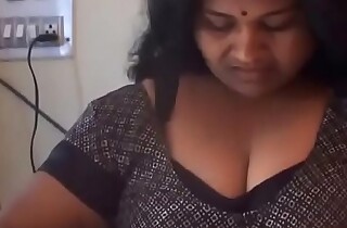 desimasala porn - Beamy Titty Aunty Bathing with an summing-up of Exhibiting a resemblance Burly Grungy Love bubbles