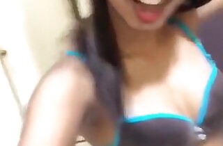 Today Exclusive- Tongues Tamil Girl Record Her Nude Selfie Part 1
