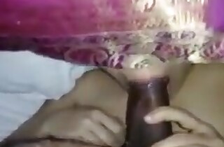 Indian get hitched Jiya engulfing n fingered primarily honeymoon