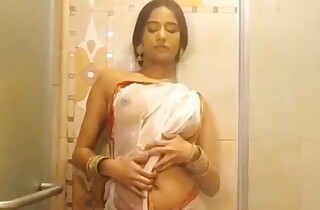 POONAM PANDEY Leaked MMS - Self Exposed For Her Valuable Sexual relations Assets
