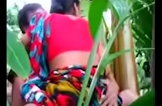 hot aunty outside in jungle mms viral leaked video-mc