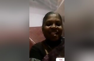 Today Exclusive -desi Aunty Shows Say no to Boobs To Beau On Video Call Part 2
