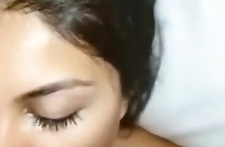 Sexy Indian Girlfriend About To Get A Facial cumshot